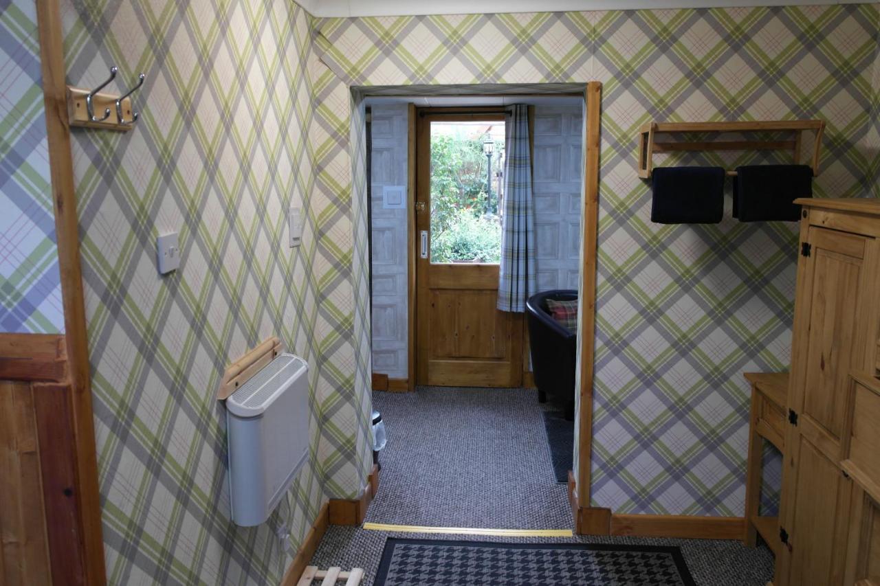 The Steading Highland Glen Lodge ดรัมนาดรอคิท ภายนอก รูปภาพ
