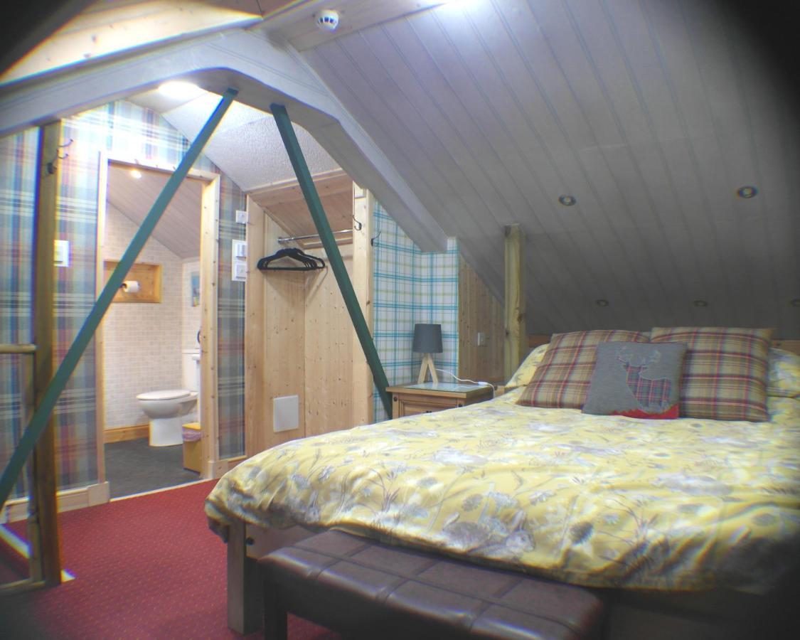The Steading Highland Glen Lodge ดรัมนาดรอคิท ภายนอก รูปภาพ